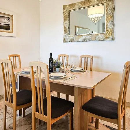 Apartament Two Bedroom With Pool & Sea Views *