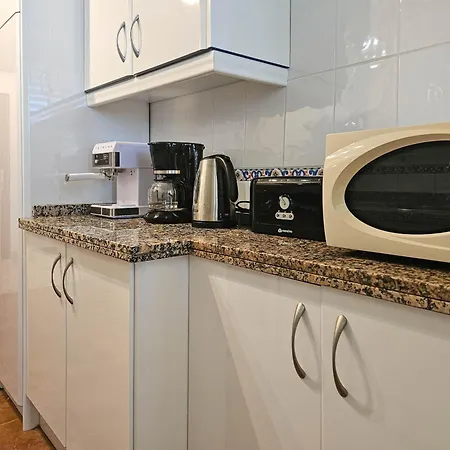 Two Bedroom With Pool & Sea Views Apartament *