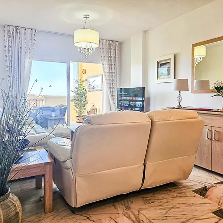 Apartment Two Bedroom With Pool & Sea Views *
