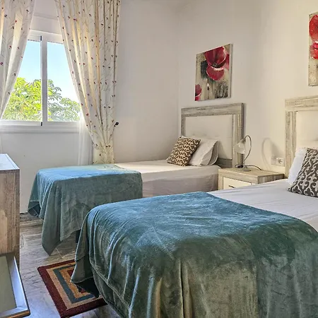 Two Bedroom With Pool & Sea Views *